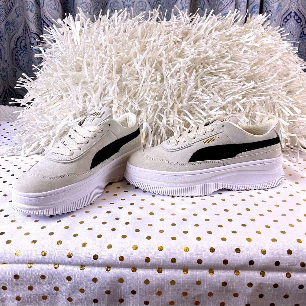Puma Deva Suede Women Sneakers - Marshmallow and Black Trim - Size 7.5